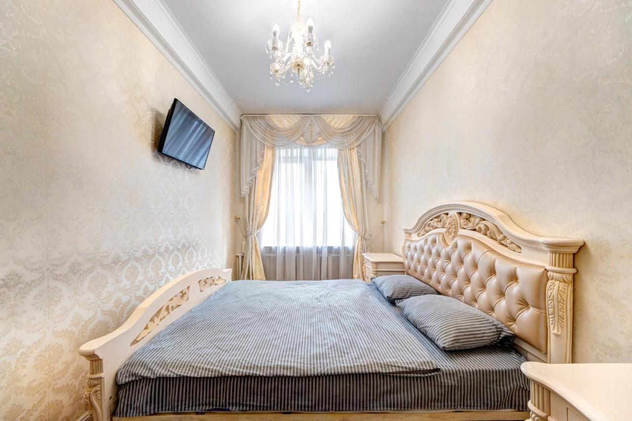 Apartments With 3 Rooms Near Palace Ukraine Kijów Zewnętrze zdjęcie
